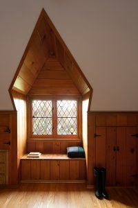 tudor window design