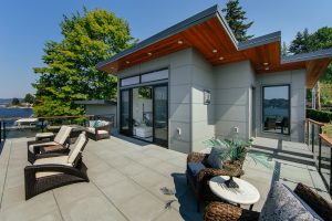 Modern home on Lake Washington