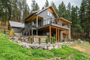 Exterior of modern house in Leavenworth WA